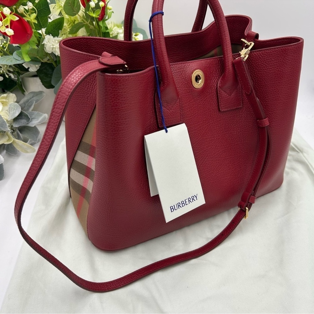 Women’s Burberry banner pebble grain leather tote/shoulder bag Classic check NWT - Picture 4 of 15